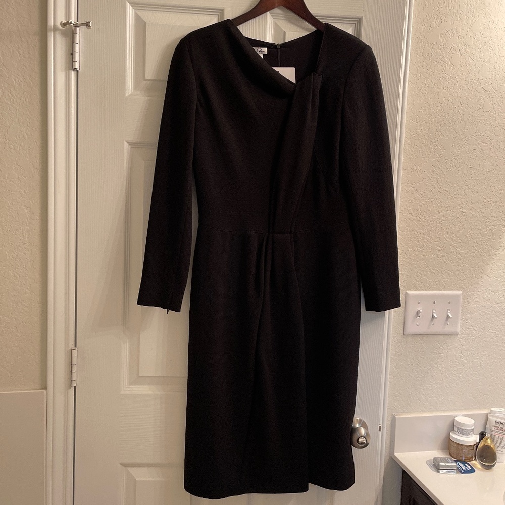 - Oscar De La Renta Black Dress